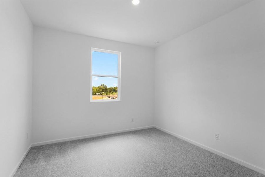 Spacious, unfurnished interior of a new home in Heritage River, Euharlee (Image 21).