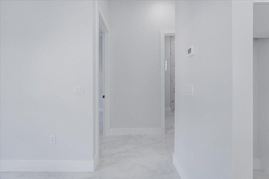 Spacious, unfurnished interior of a new home in , Lehigh Acres (Image 25).