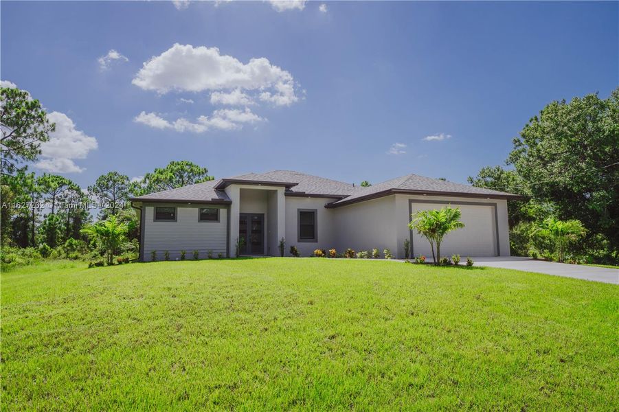 Exterior details and patio area of a home in , Lehigh Acres (Image 13).