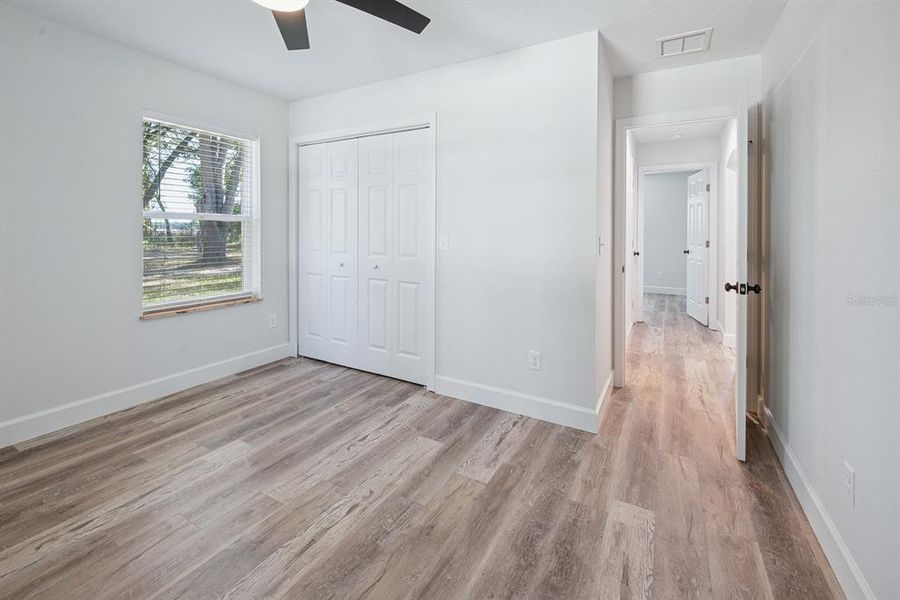 Spacious, unfurnished interior of a new home in , Bell (Image 30).