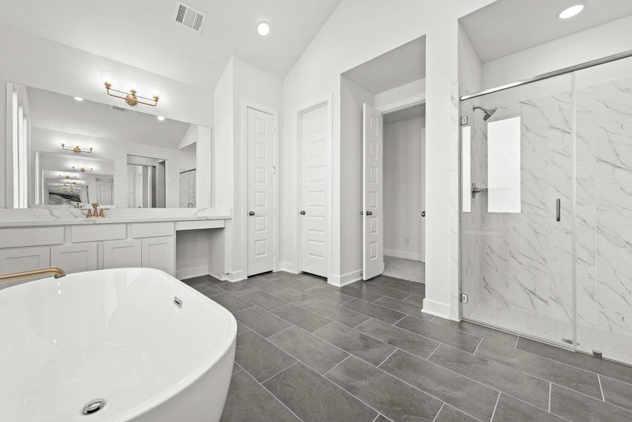 Representative image. Features, selections and colors may vary.