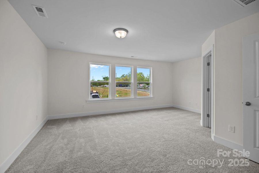 Spacious, unfurnished interior of a new home in Greenway Overlook, Charlotte (Image 29). Spacious, unfurnished interior of a new home in Greenway Overlook, Charlotte (Image 29).