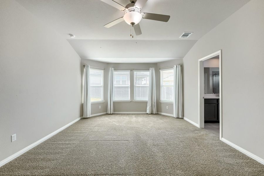 Spacious, unfurnished interior of a new home in , Buda (Image 21). Spacious, unfurnished interior of a new home in , Buda (Image 21).