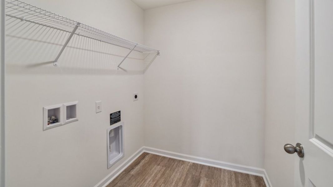 Spacious, unfurnished interior of a new home in Beechwood Meadows, Johnson City (Image 24).