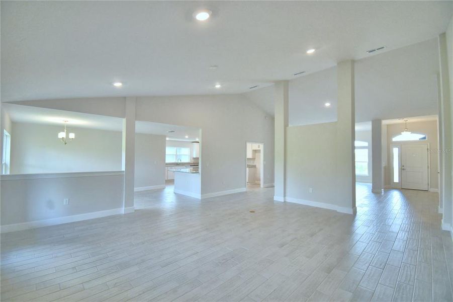Spacious, unfurnished interior of a new home in Lake Juliana Estates, Auburndale (Image 47). Spacious, unfurnished interior of a new home in Lake Juliana Estates, Auburndale (Image 47).