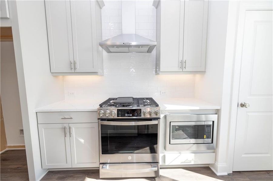 Close-up of interior finishes inside a home in Millcroft Townhomes, Buford (Image 16). Close-up of interior finishes inside a home in Millcroft Townhomes, Buford (Image 16).