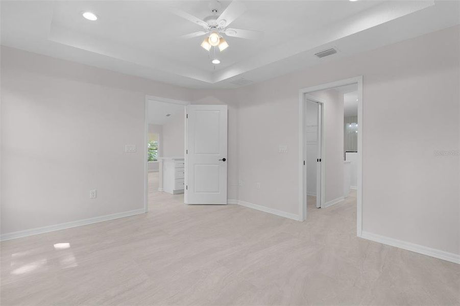 Spacious, unfurnished interior of a new home in , Wildwood (Image 17).