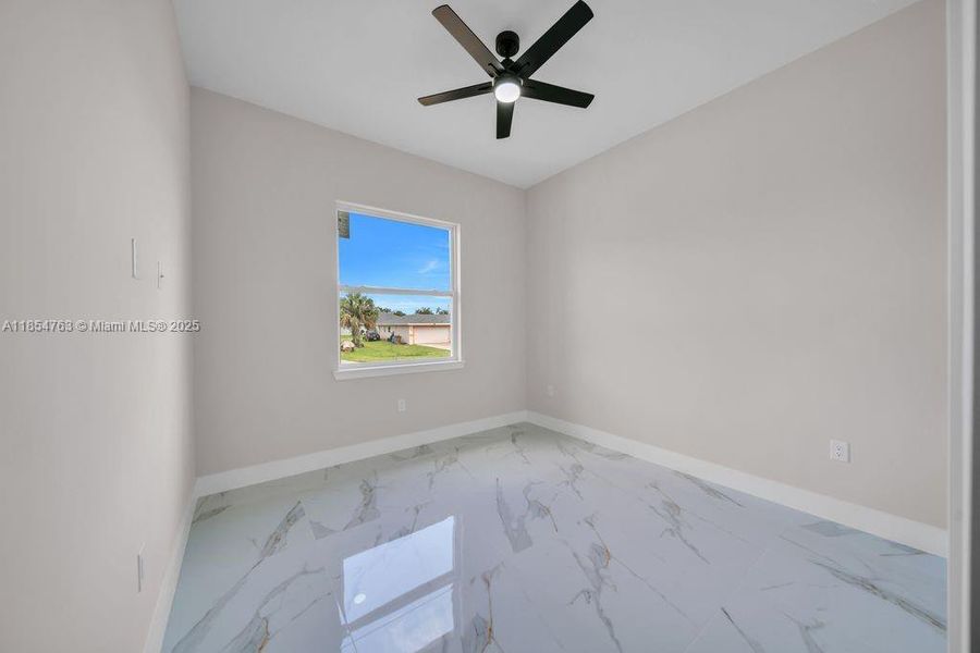 Spacious, unfurnished interior of a new home in , Lehigh Acres (Image 22).