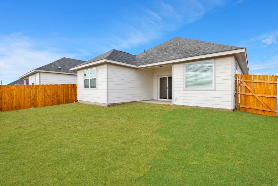Representative exterior details of a home built from the Cartwright by Ashton Woods in Rolling Glen, Hutto (Image 3).
