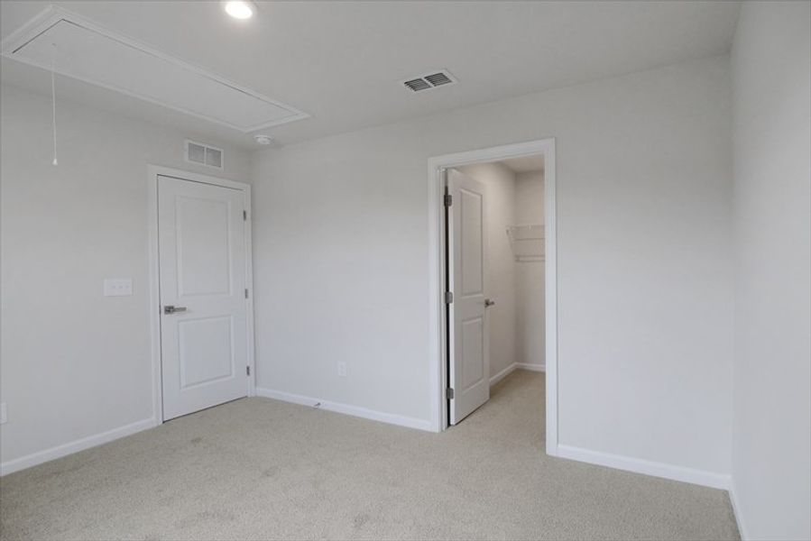 Spacious, unfurnished interior of a new home in Quails Run, Lyman (Image 13). Spacious, unfurnished interior of a new home in Quails Run, Lyman (Image 13).