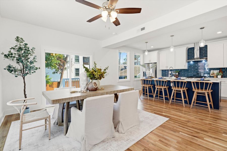 Furnished interior view inside a new home in , Charleston (Image 14).