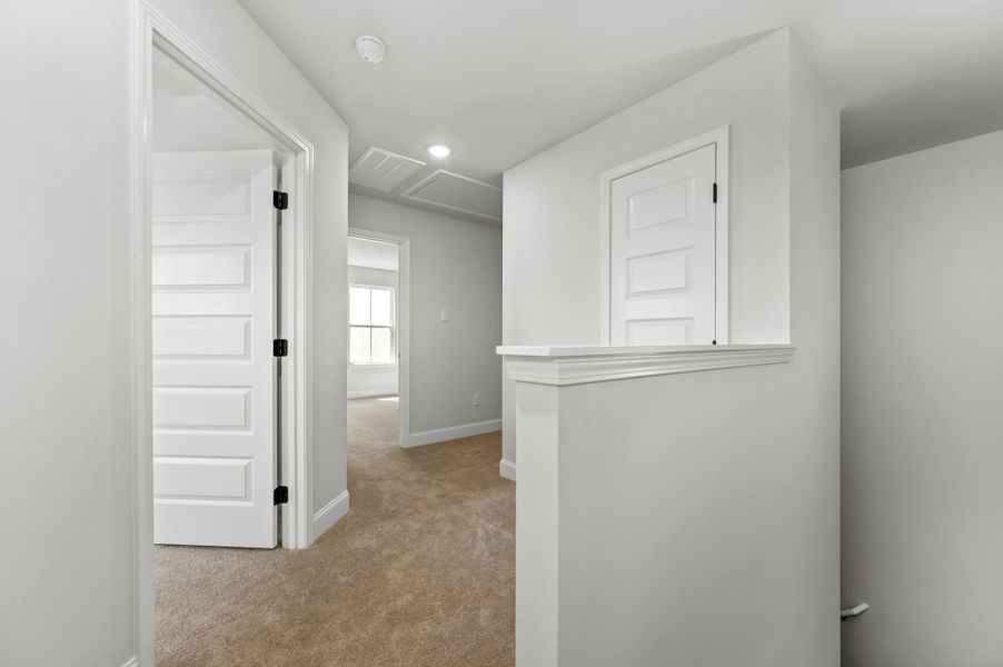 Spacious, unfurnished interior of a new home in Saddlebrook, Murfreesboro (Image 43).