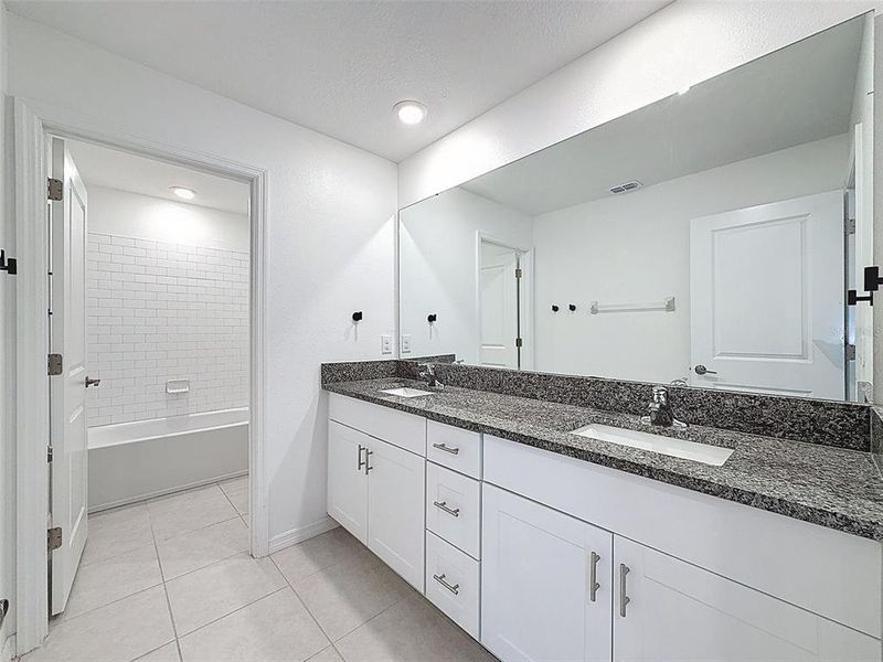 Furnished interior view inside a new home in , Lakeland (Image 7).