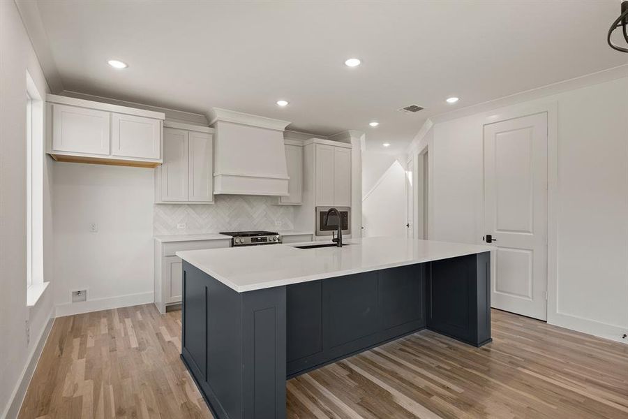 Furnished interior view inside a new home in The Resort on Eagle Mt. Lake, Fort Worth (Image 4). Furnished interior view inside a new home in The Resort on Eagle Mt. Lake, Fort Worth (Image 4).