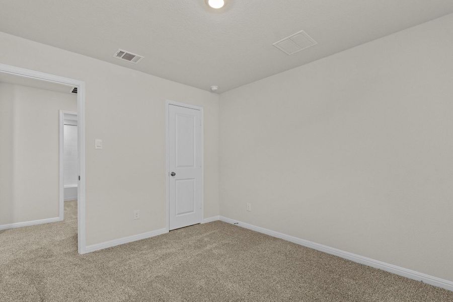 Spacious, unfurnished interior of a new home in Whisper South, San Marcos (Image 22).