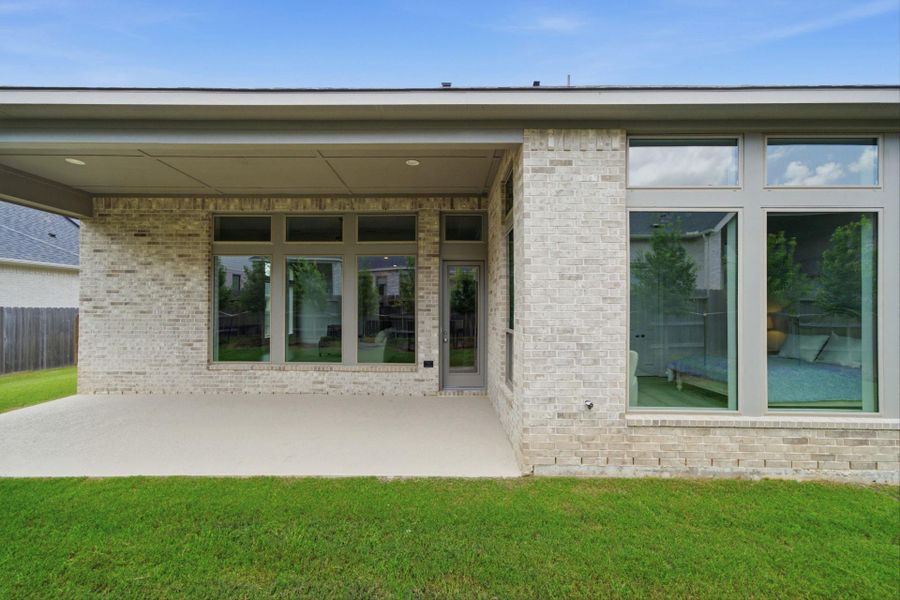 Exterior details and patio area of a home in Audubon 60′, Magnolia (Image 27). Exterior details and patio area of a home in Audubon 60′, Magnolia (Image 27).
