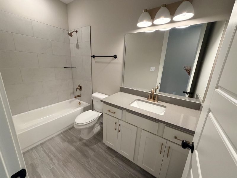 Furnished interior view inside a new home in Lockwood, Collierville (Image 15).