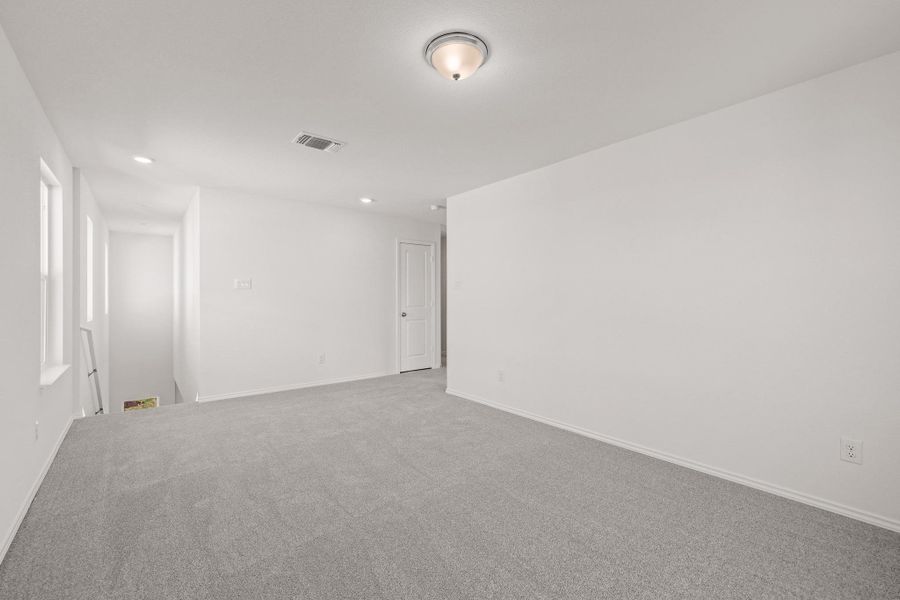 Spacious, unfurnished interior of a new home in Sonterra - Cool Water, Jarrell (Image 14).