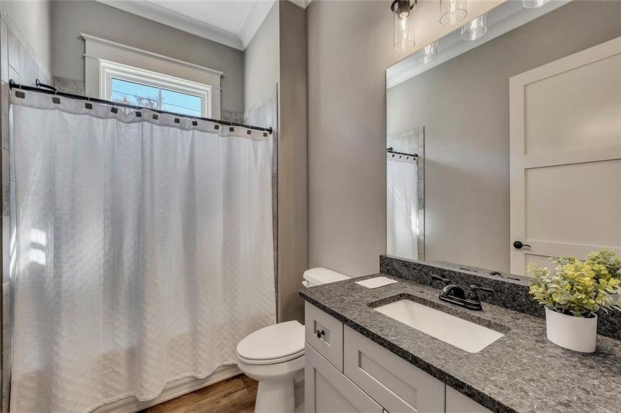 Furnished interior view inside a new home in , Jasper (Image 10).