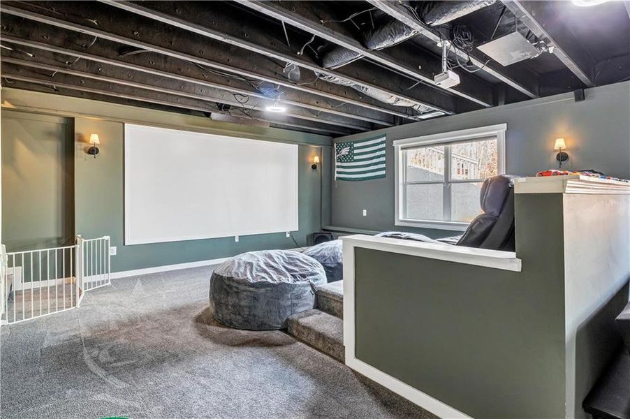 Image 40 of a home in Thompson Ridge.