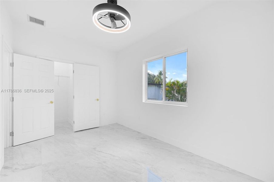 Spacious, unfurnished interior of a new home in , Hollywood (Image 18).