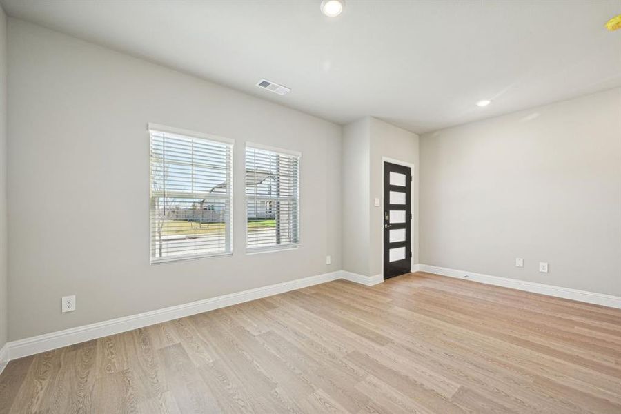 Photo is not of the actual home, but is an inspirational photo of builder’s model home and may depict options, furnishings, and/or decorator features that are not included. Photo is not of the actual home, but is an inspirational photo of builder’s model home and may depict options, furnishings, and/or decorator features that are not included.