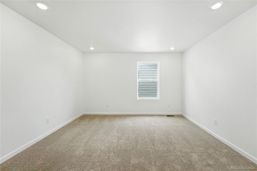 2086 Wagon Wheel Aly ~ Ready Now