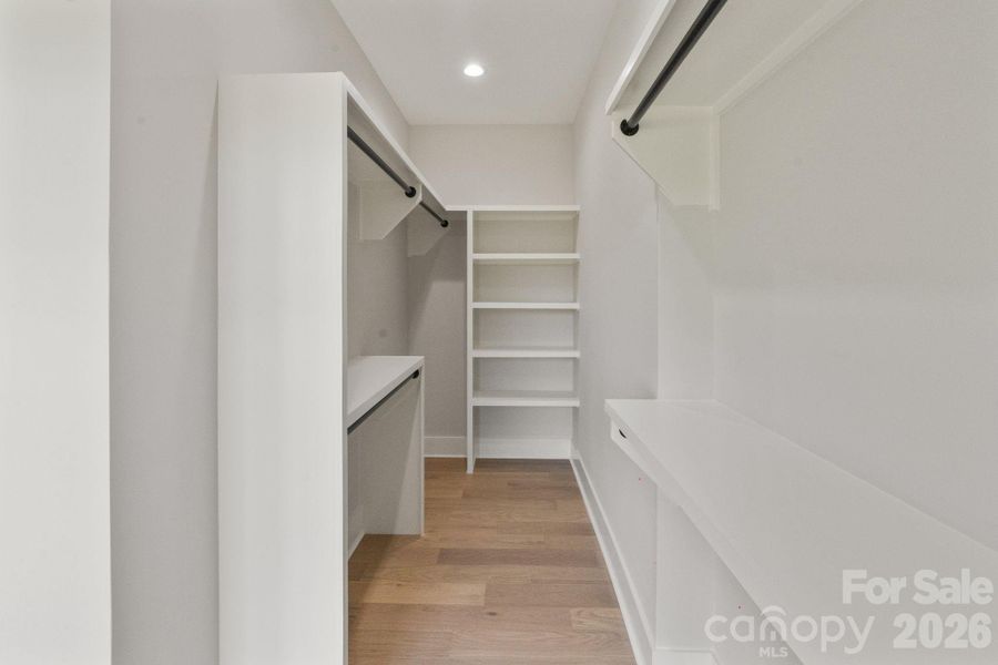 Spacious, unfurnished interior of a new home in , Clover (Image 25).