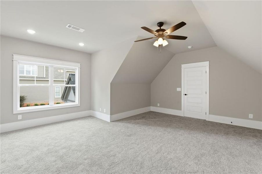 Spacious, unfurnished interior of a new home in , Jefferson (Image 71).