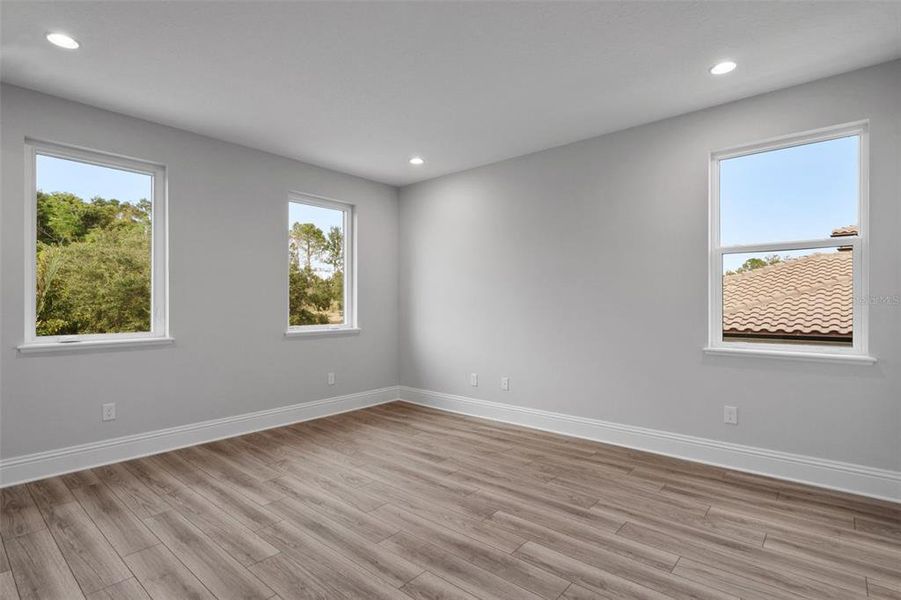 Spacious, unfurnished interior of a new home in , Montverde (Image 30).