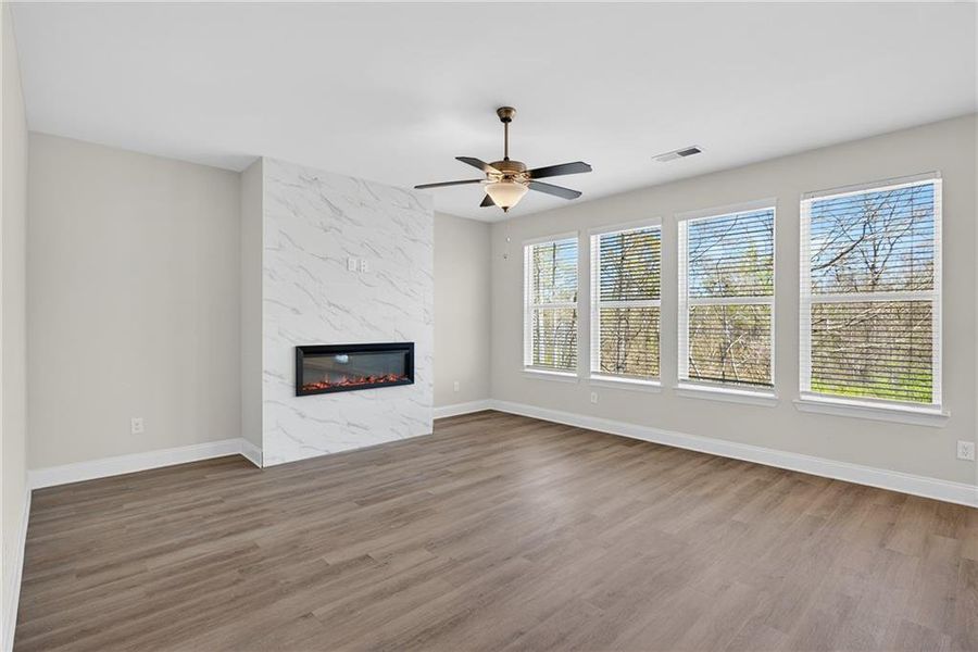 Spacious, unfurnished interior of a new home in Waters Edge, Mansfield (Image 18).