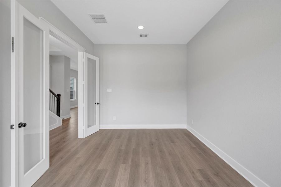 Spacious, unfurnished interior of a new home in , Montgomery (Image 20).