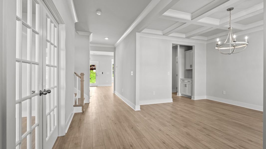 Furnished interior view inside a new home in Wells Crossing, Seneca (Image 4).