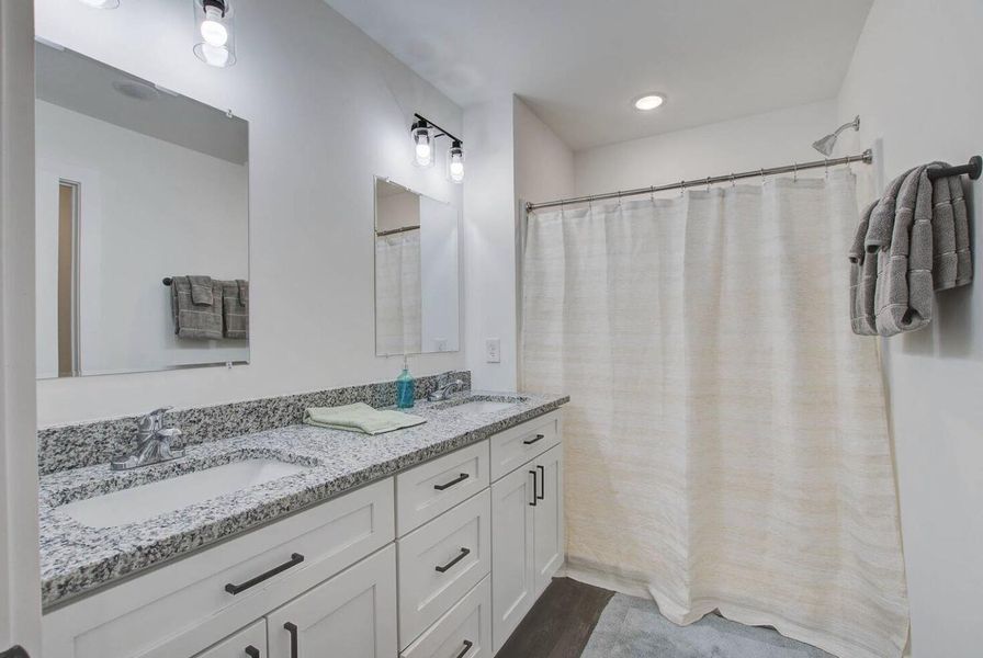 Furnished interior view inside a new home in , Hanahan (Image 9).