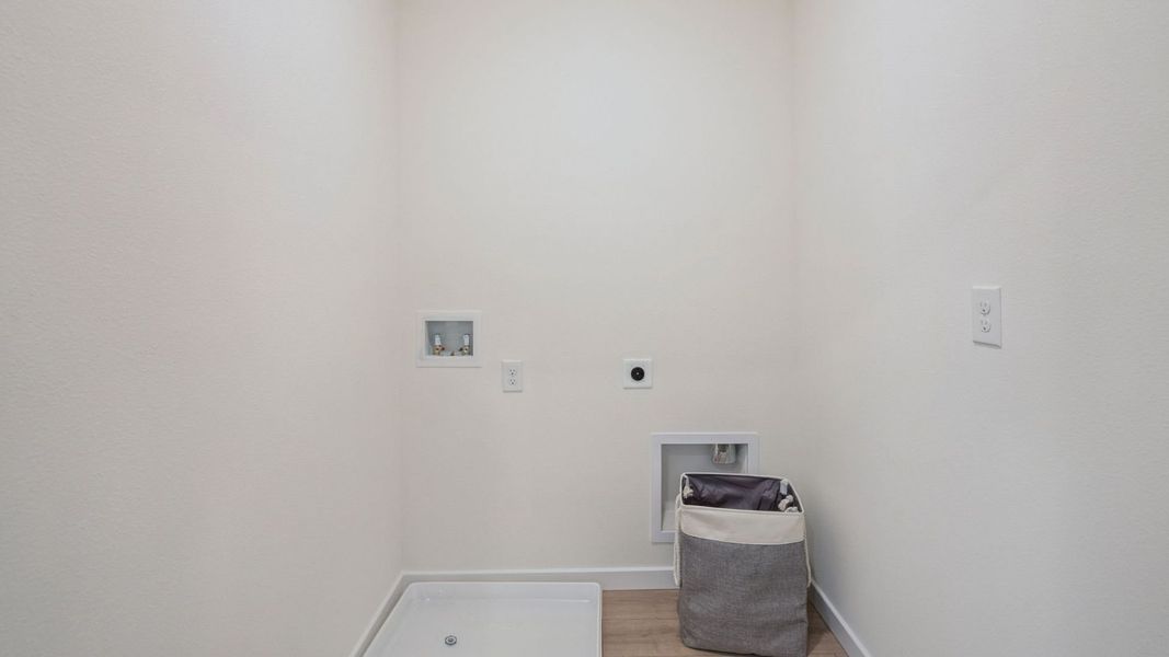 Spacious, unfurnished interior of a new home in Oak Pointe, Apopka (Image 14). Spacious, unfurnished interior of a new home in Oak Pointe, Apopka (Image 14).