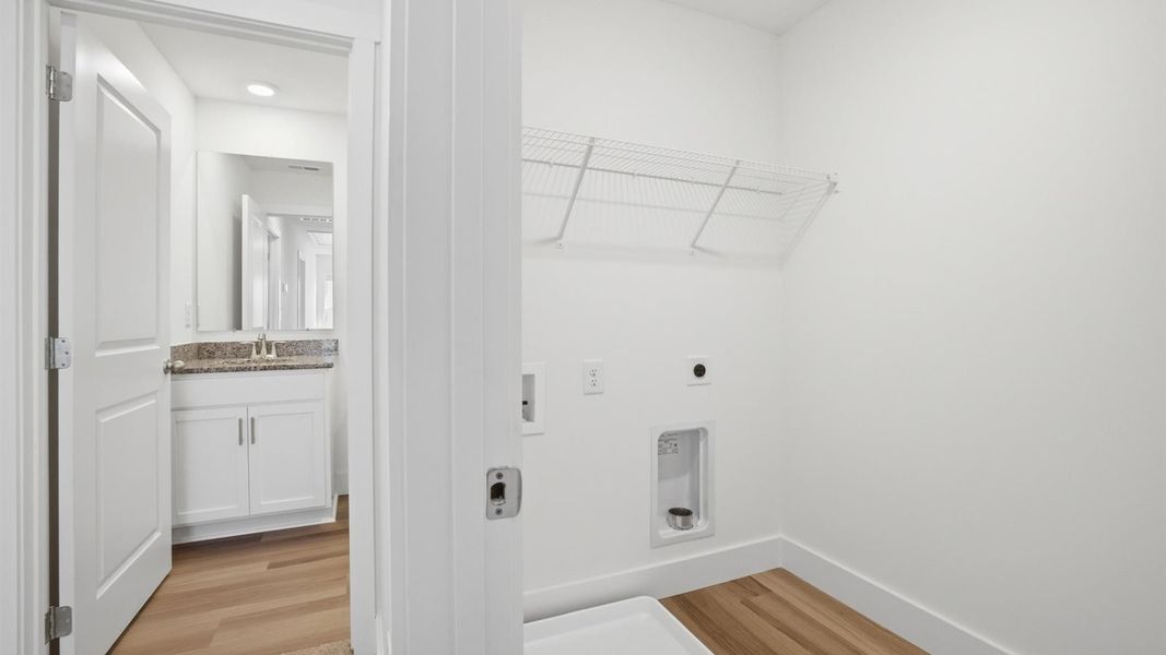 Spacious, unfurnished interior of a new home in Millstone Village, Morristown (Image 37).