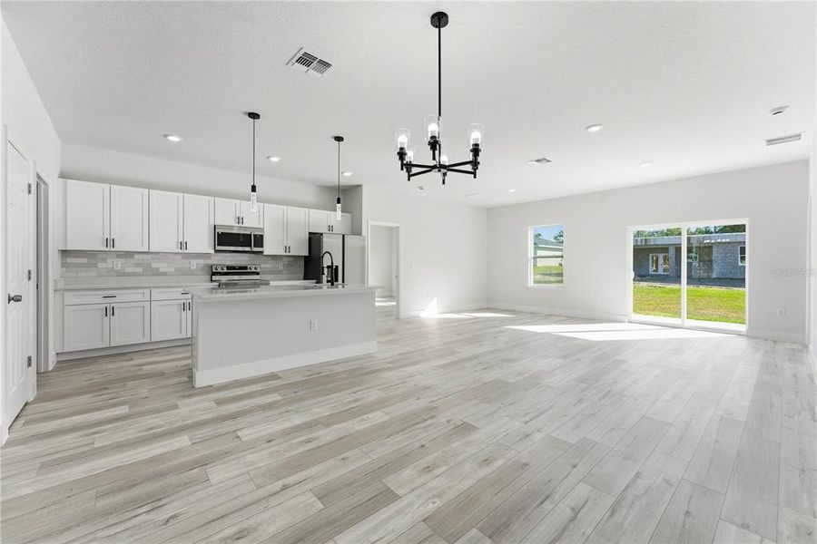 Spacious, unfurnished interior of a new home in , Ocala (Image 42).