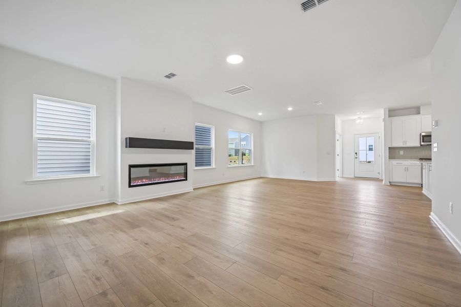 Representative images and renderings are for illustrative purposes. Actual structural options and design finishes of home may vary. Representative images and renderings are for illustrative purposes. Actual structural options and design finishes of home may vary.