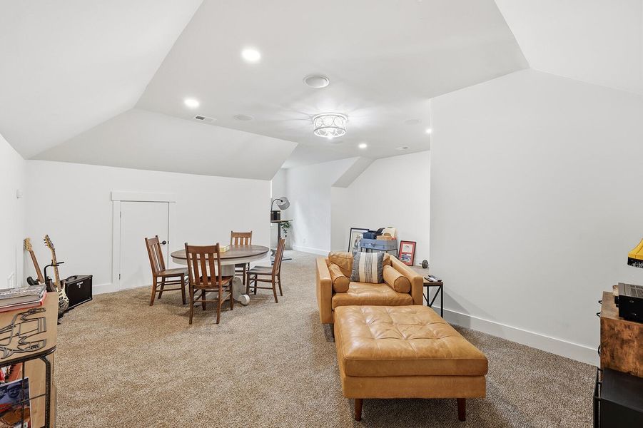 Furnished interior view inside a new home in , Seabrook (Image 13).