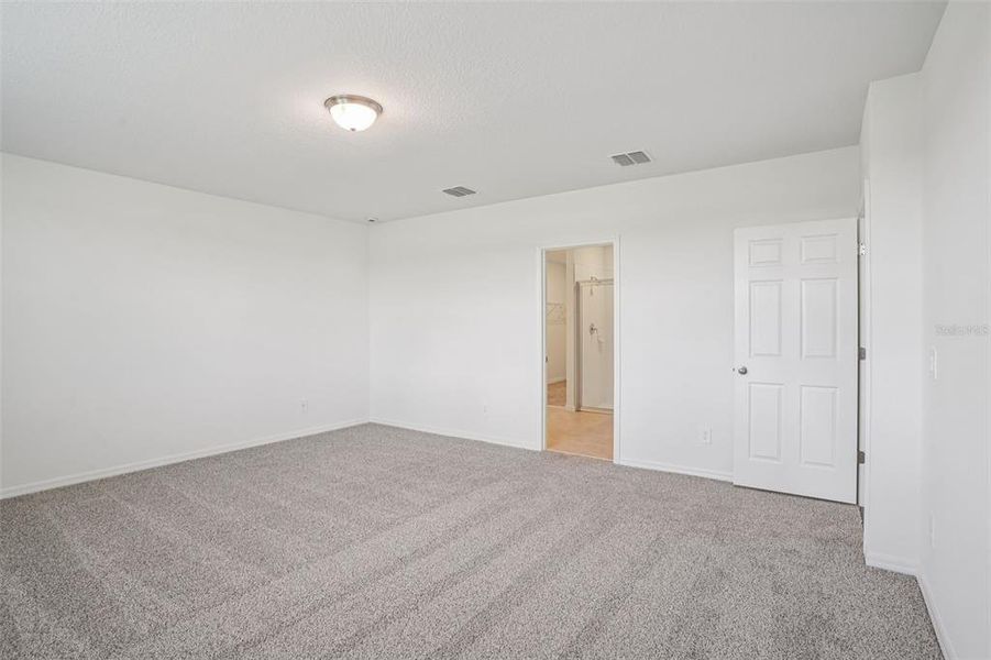 Spacious, unfurnished interior of a new home in The Meadow at Crossprairie, St. Cloud (Image 20).