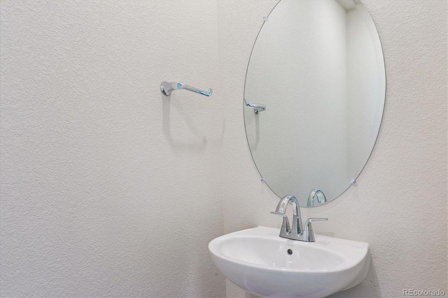 Image 23 of a home in Sweetgrass.