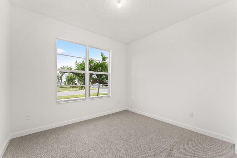 Spacious, unfurnished interior of a new home in Tradition - Telaro, Port St. Lucie (Image 11).