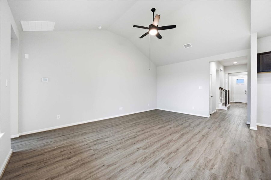 Spacious, unfurnished interior of a new home in , La Marque (Image 28).