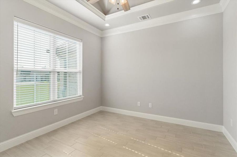 Spacious, unfurnished interior of a new home in , Weatherford (Image 29).