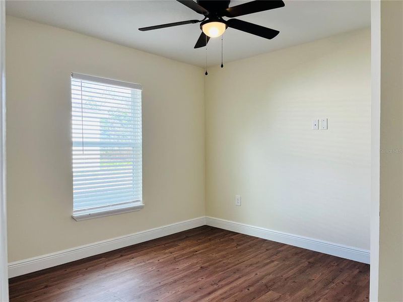 Spacious, unfurnished interior of a new home in , Sebring (Image 21).