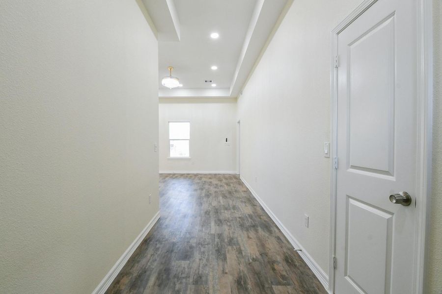 Spacious, unfurnished interior of a new home in , Galena Park (Image 22).