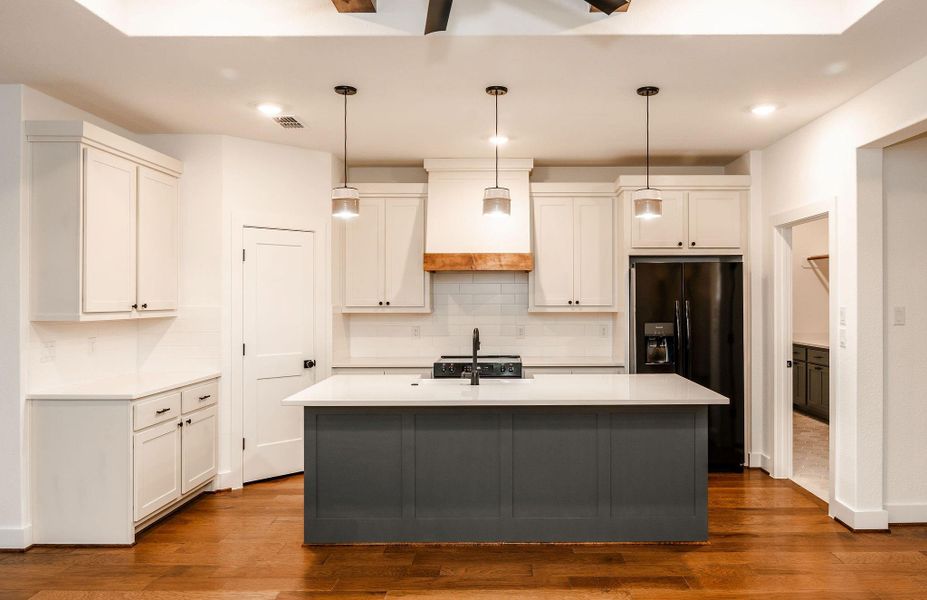 Furnished interior view inside a new home in , East Bernard (Image 4).