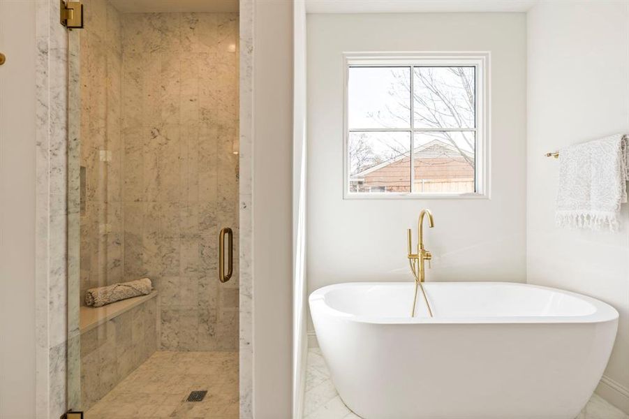 Furnished interior view inside a new home in , Dallas (Image 31).