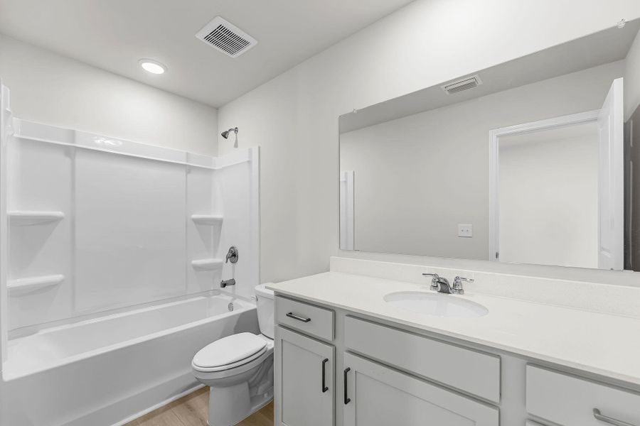 Furnished interior view inside a new home in , Ravenel (Image 6).
