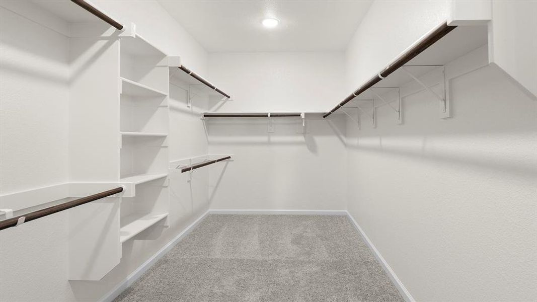 22_23. 1009 Bearing - Closet